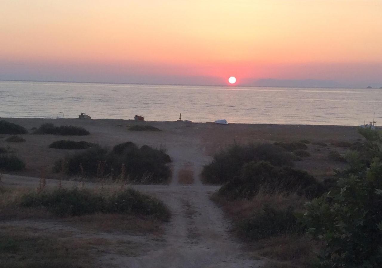 Ikidiki Beach Villa Ierissós Esterno foto