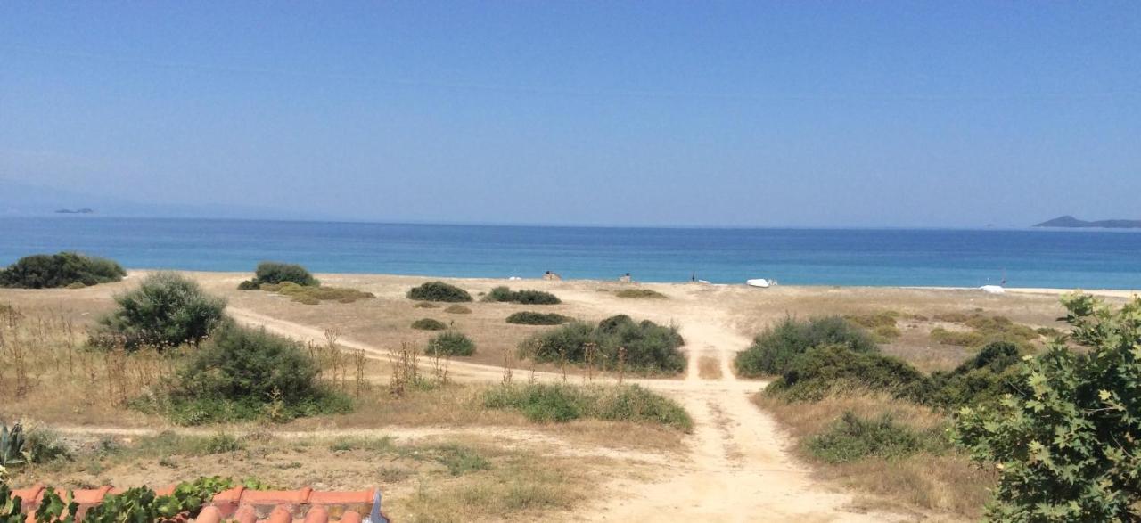 Ikidiki Beach Villa Ierissós Esterno foto